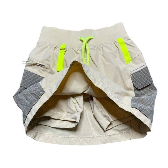 LULULEMON Multi-Pocket Cargo High-Rise Hiking Skirt Size 4 - Picture 7 of 14